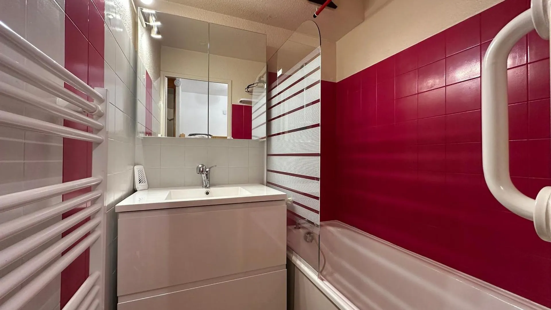 Апартаменты Appartement Cosy Pour 4 Pers Avec Terrasse, Proche Commerces Et Telecabine A Morillon - Fr-1-642-43